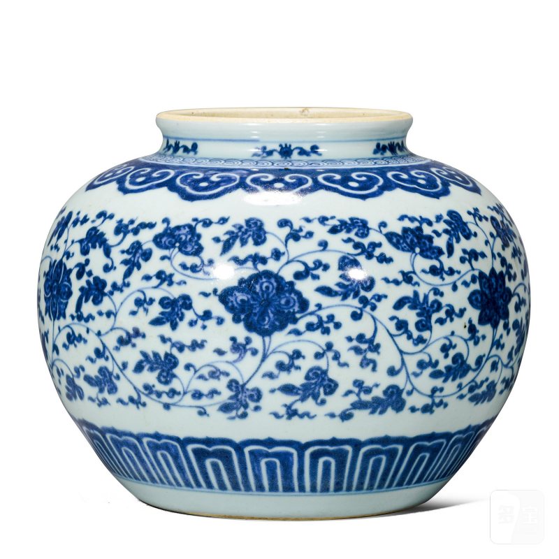 清乾隆 青花缠枝花卉纹太白罐 - 图1